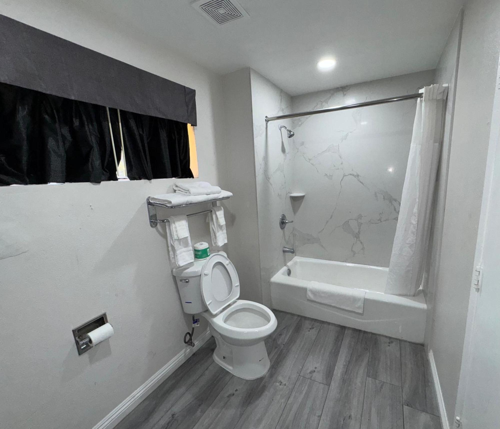 Five Star Inn West Covina Buitenkant foto